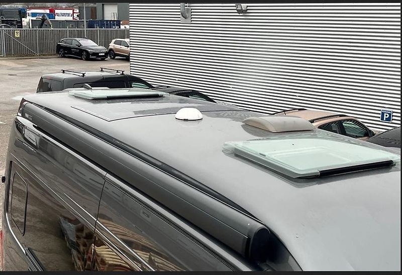 Volkswagen Grand California 680 2.0 TDI 4x4 - max 3880 kg - fotka 27 z 27