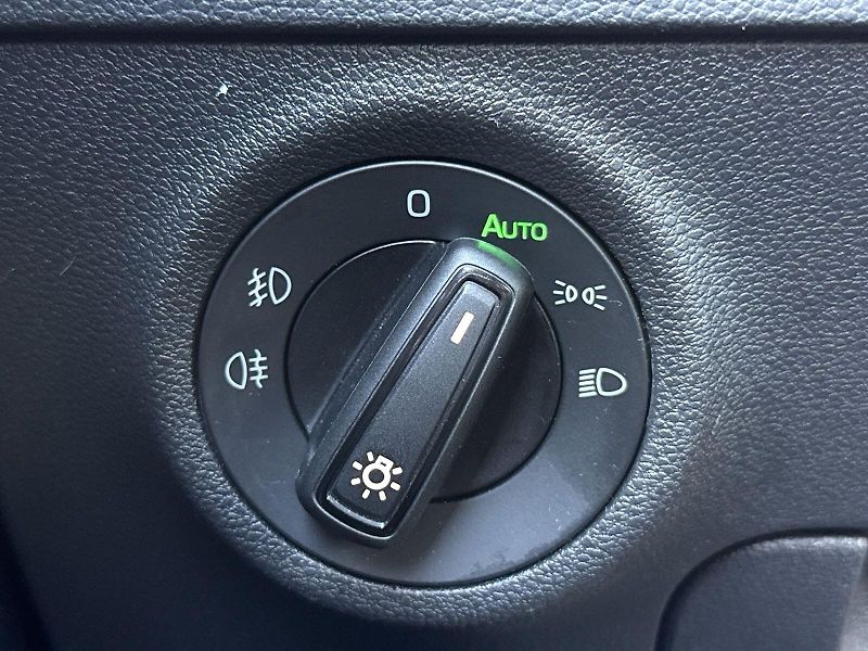 Škoda Karoq (2024) 1.5 TSI DSG Fresh - fotka 16 z 34