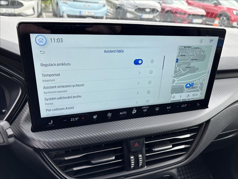 Ford Kuga 1,5 EcoBoost 111 kW ST-Line X - fotka 31 z 42
