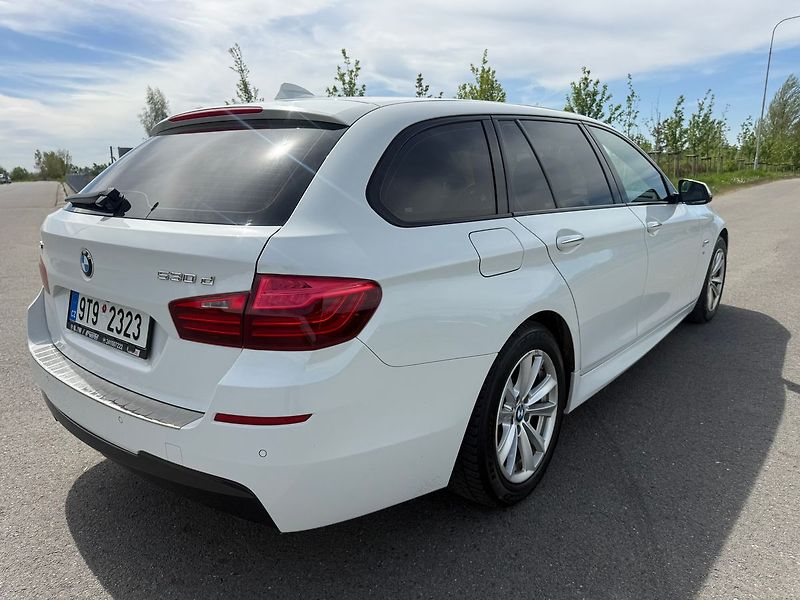 BMW Řada 5 - fotka 5 z 26