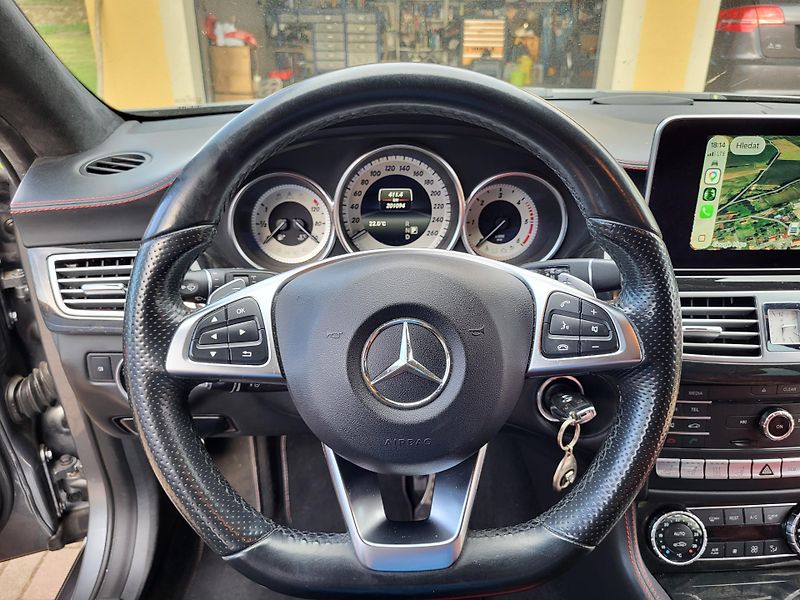 Mercedes-Benz CLS (2016) X218, Designo, AMG paket, 350D - fotka 25 z 29