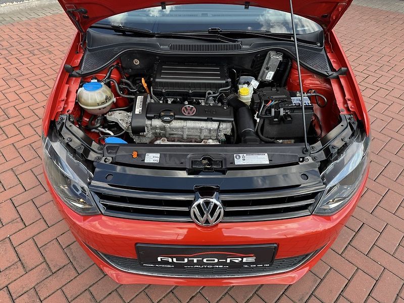 Volkswagen Polo (2011) 1.4i Style Klima Panorama - fotka 31 z 48
