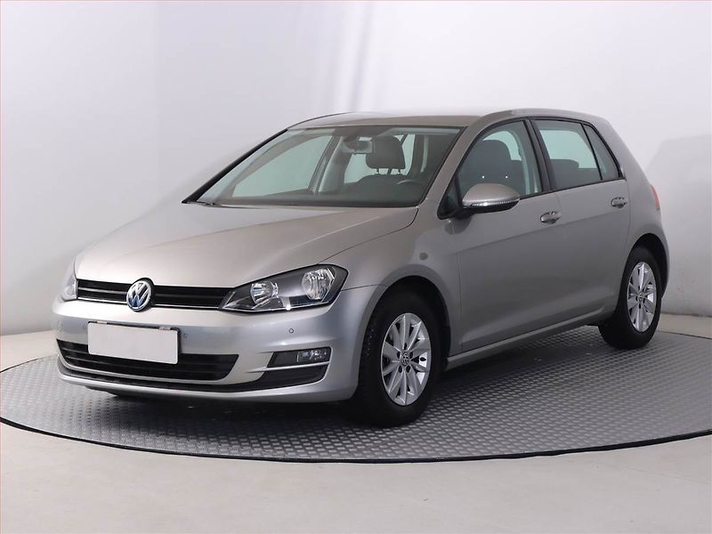 Volkswagen Golf (2015) Comfortline 1.4 TSI - fotka 2 z 19