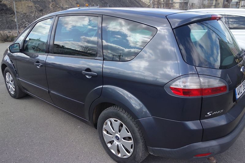 Ford S-MAX 2,0TDCi 96kW .Zachovalý ! - fotka 7 z 19