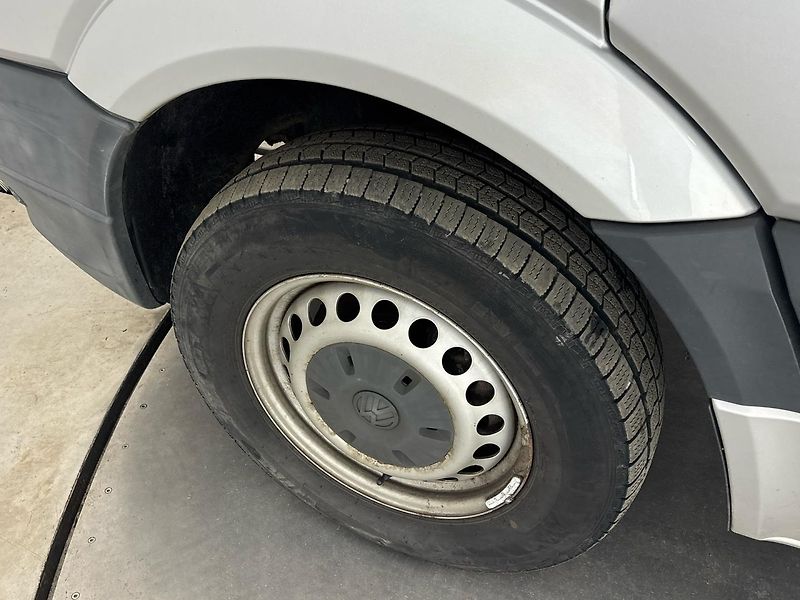 Volkswagen Crafter Skříň skříňový vůz  2,0 TDI - fotka 24 z 24