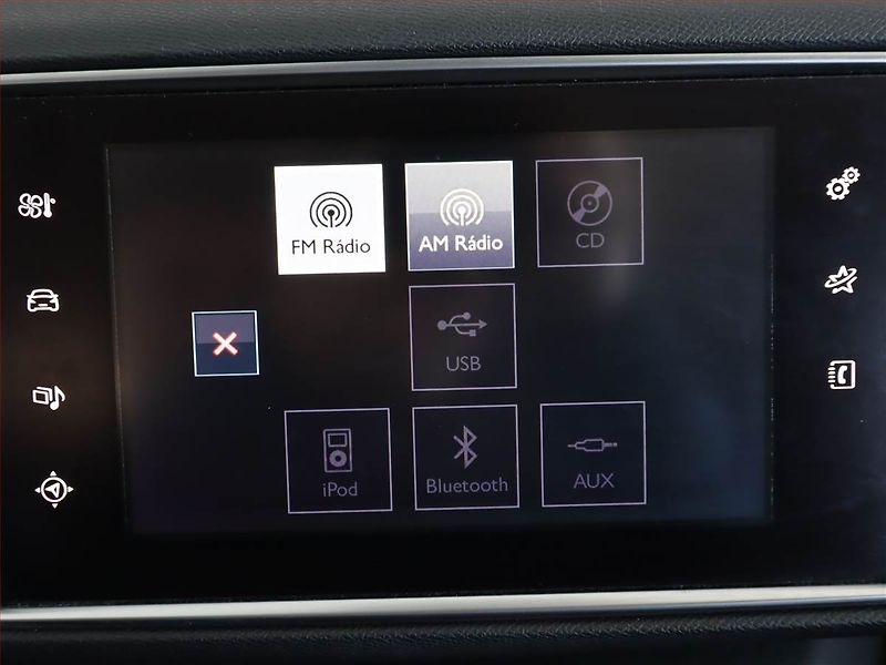 Peugeot 308 (2016) 1.6 BlueHDi, Automat, Navi - fotka 19 z 21