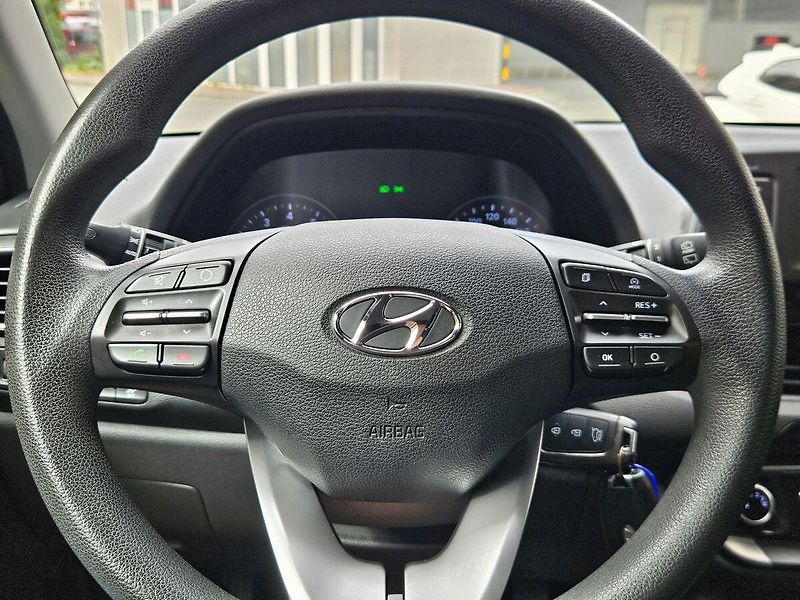 Hyundai i30 1,4i 73kW, Start Plus, serv.kn - fotka 15 z 32