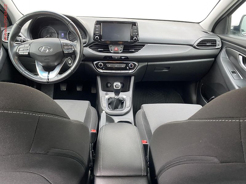 Hyundai i30 (2020) 1.6CRDi, ČR, Comfort - fotka 8 z 19