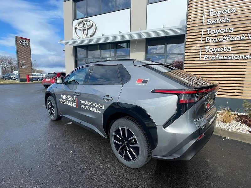 Toyota bZ4X EV  73k kWh FWD Style - fotka 4 z 32