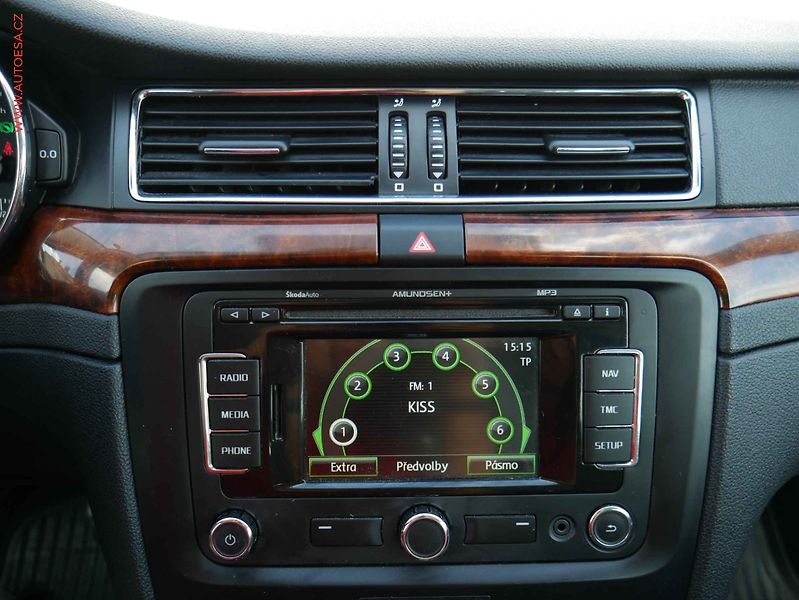 Škoda Superb (2012) 2.0TDi, 2.maj,ČR, DSG, bixen - fotka 16 z 20