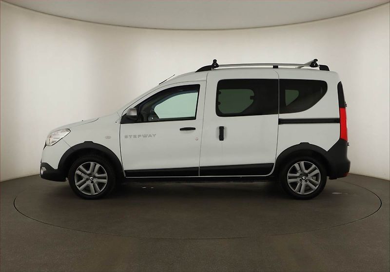 Dacia Dokker (2017) Stepway 1.6 SCe, 5Míst - fotka 3 z 15