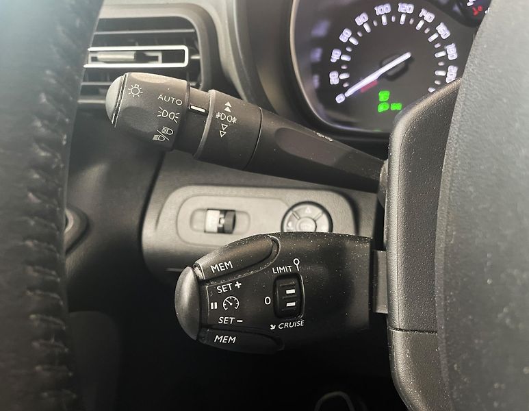 Citroën Berlingo XL, 1.5 BLUE HDI, 96 KW, 7 MÍS - fotka 16 z 26