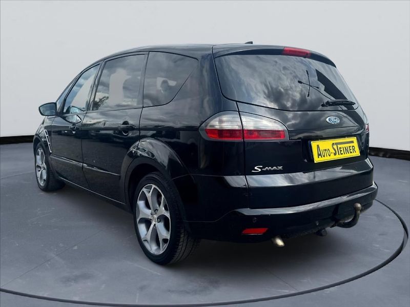 Ford S-MAX 2,0 TDCi - fotka 7 z 19