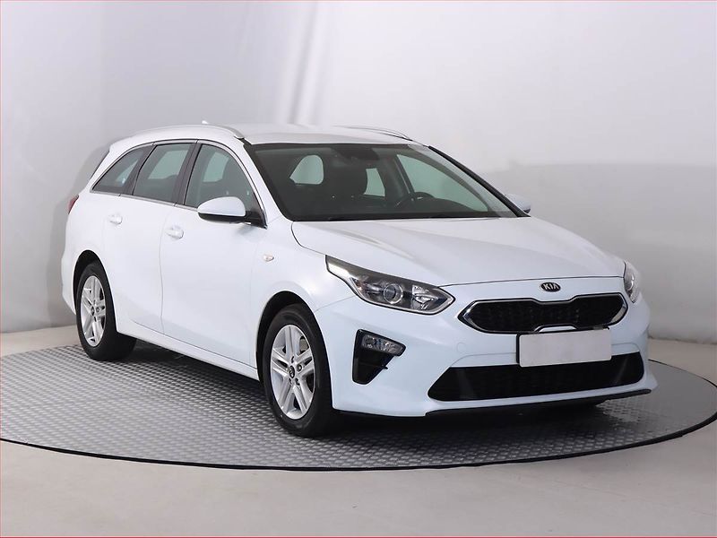 Kia Ceed (2019) Gold 1.4 T-GDI, Automat - fotografie inzerátu