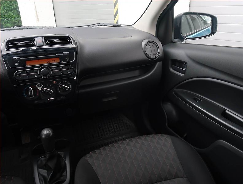 Mitsubishi Space Star (2021) Inform+ 1.2 MIVEC, ČR,1.maj - fotka 8 z 14