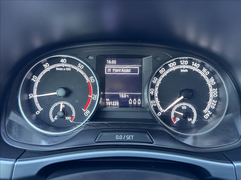 Škoda Fabia 1,0 TSI DPH tažné 1maj původČR - fotka 29 z 50