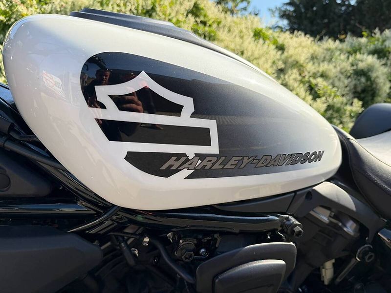 Harley-Davidson (2022) RH 975T Nightster - fotka 10 z 14