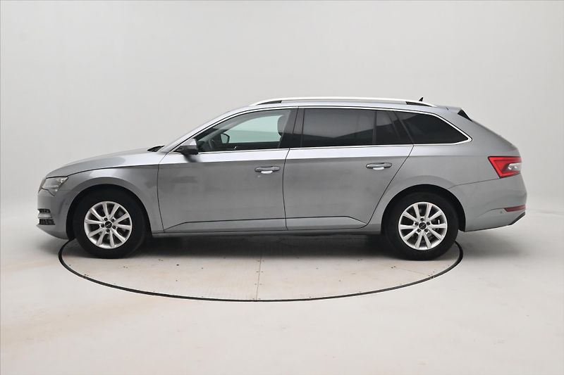 Škoda Superb 2,0 TDI 110 kW DSG Style Záruk - fotka 8 z 33