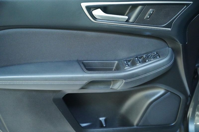 Ford S-MAX - fotka 12 z 25