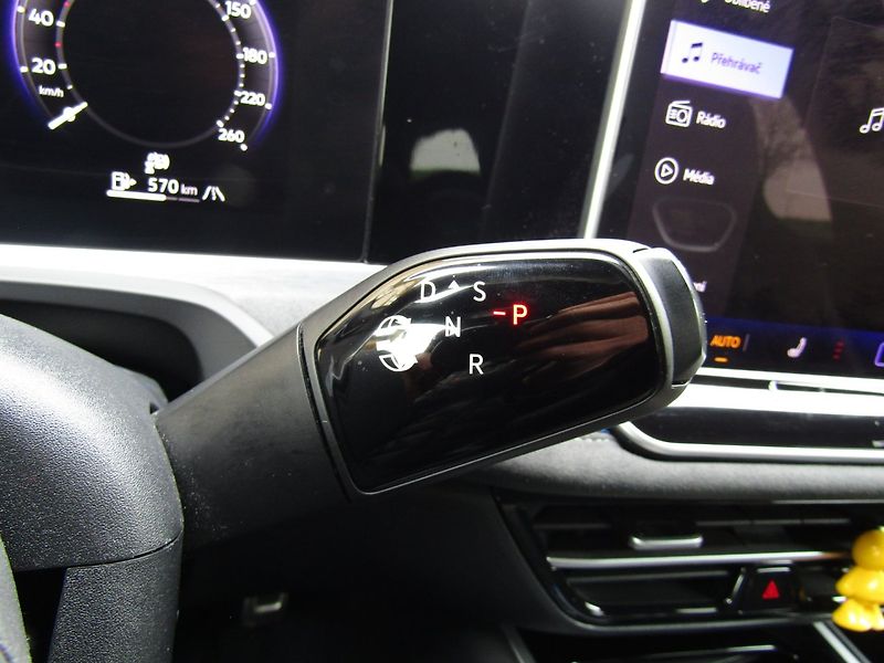 Volkswagen Passat Variant (2024) 2.0 TDI 110kW DSG ACC - fotka 38 z 47