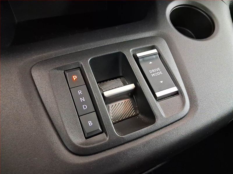 Opel Combo (2022) Electric 50kWh, SoH 100% - fotka 13 z 19