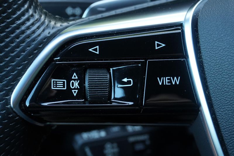 Audi A7 55 TFSI e, Quattro, Tažné, B&O - fotka 19 z 42
