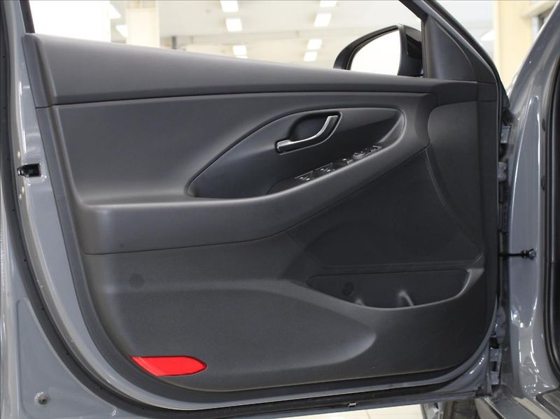 Hyundai i30 2,0 T-GDi DCT N-Perf. 32tkm! Č - fotka 14 z 27