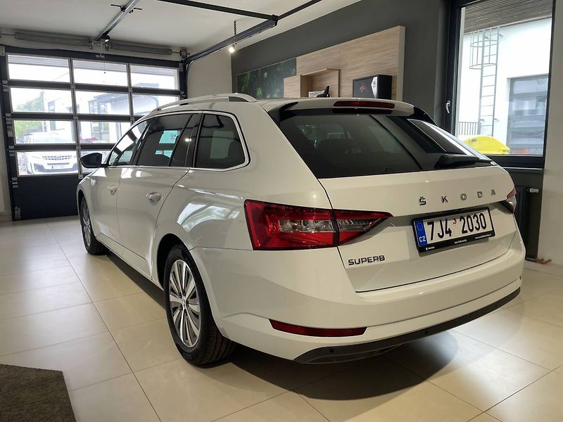 Škoda Superb Combi Style 2,0TDI 147kW DSG/P - fotka 3 z 28