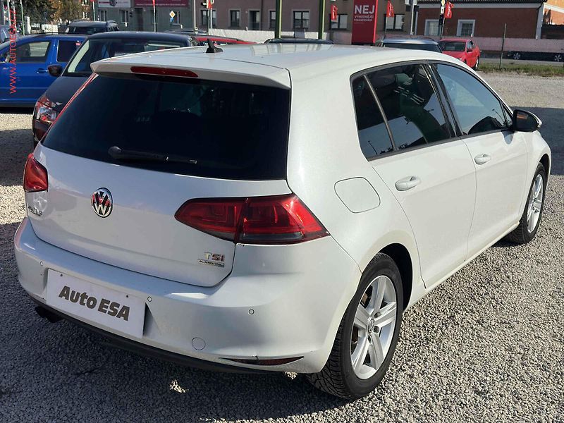 Volkswagen Golf (2013) 1.4TSi, 1.maj, Bixen, AC - fotka 4 z 18