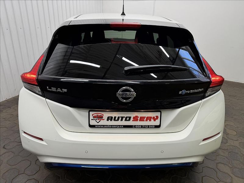 Nissan Leaf N-CONNECTA 110kW SOH 91% - fotka 7 z 38