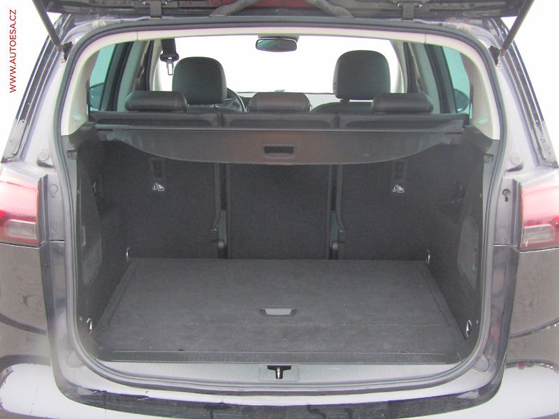 Opel Zafira (2017) 1.6CDTi, Navi, AC - fotka 7 z 19