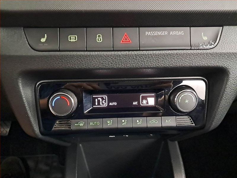 Škoda Fabia (2016) Style 1.2 TSI, Serv.kniha - fotka 15 z 21