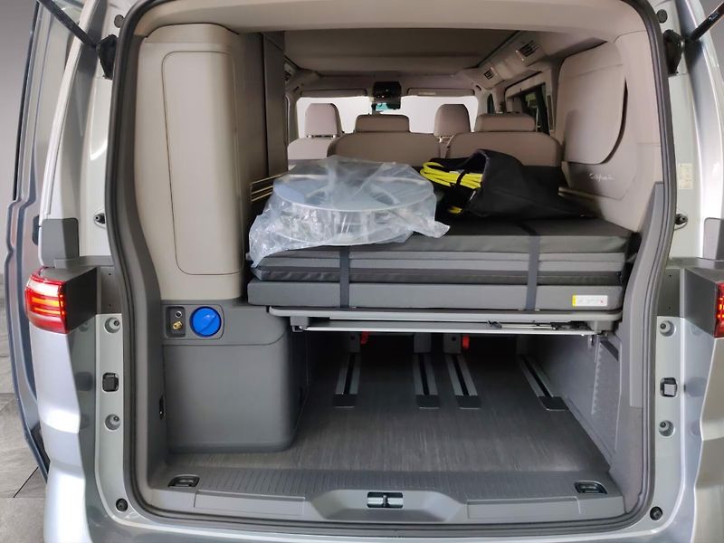 Volkswagen California eHybrid 4M Coast DCC 360 Taž - fotka 14 z 15