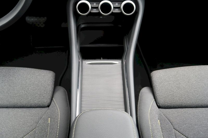 Škoda Kodiaq (2024) Selection 2,0 TDI/110 kW DSG - fotka 16 z 32