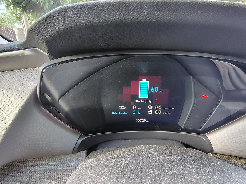 Citroën C5 X (2023) - fotka 9 z 30