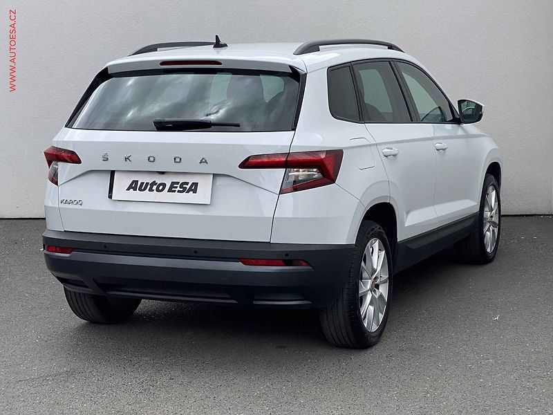 Škoda Karoq (2021) 1.5 TSi, Style, DSG, LED, - fotka 4 z 20