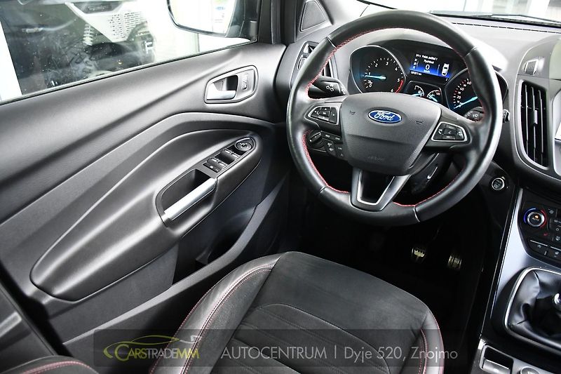 Ford Kuga 1.5TDCi ST-Line  - fotka 22 z 51