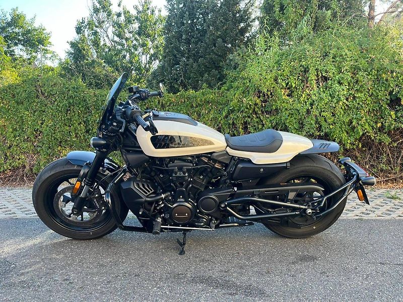 Harley-Davidson (2022) RH 1250S Sportster S - fotka 6 z 12