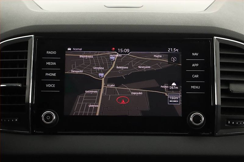 Škoda Karoq (2019) 1.5 TSI, Automat, ČR,1.maj - fotka 13 z 16