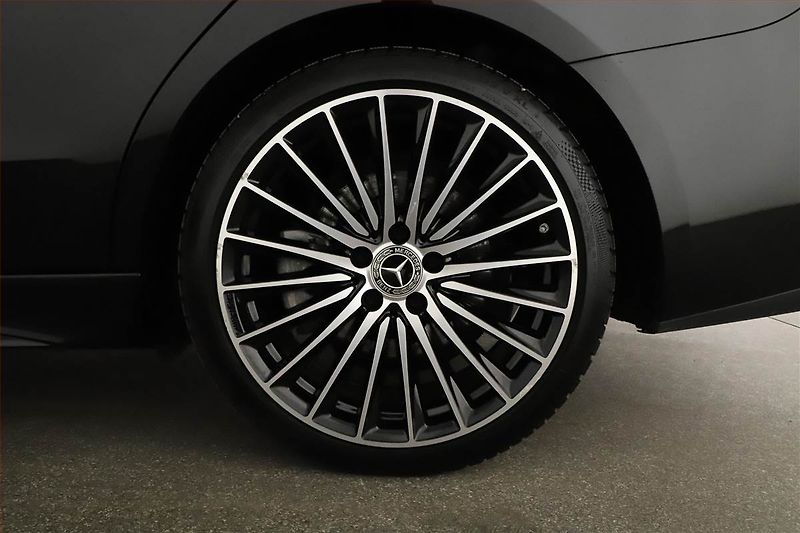 Mercedes-Benz Třídy C (2024) C 220 d 4MATIC - fotka 21 z 21