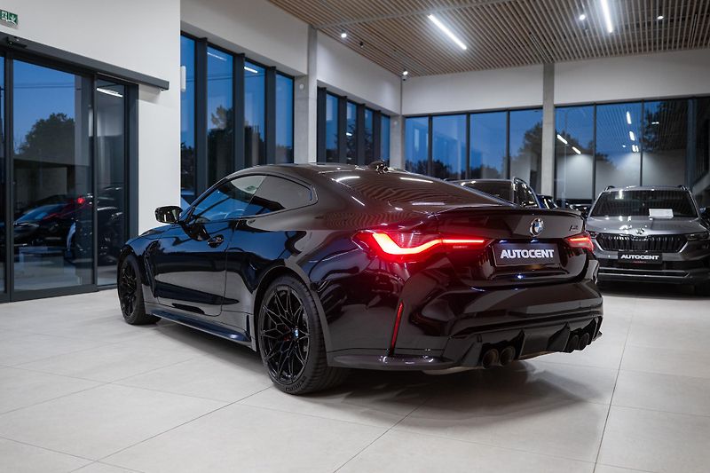 BMW M4 (2022) COMPETITION xDrive  - fotka 4 z 39