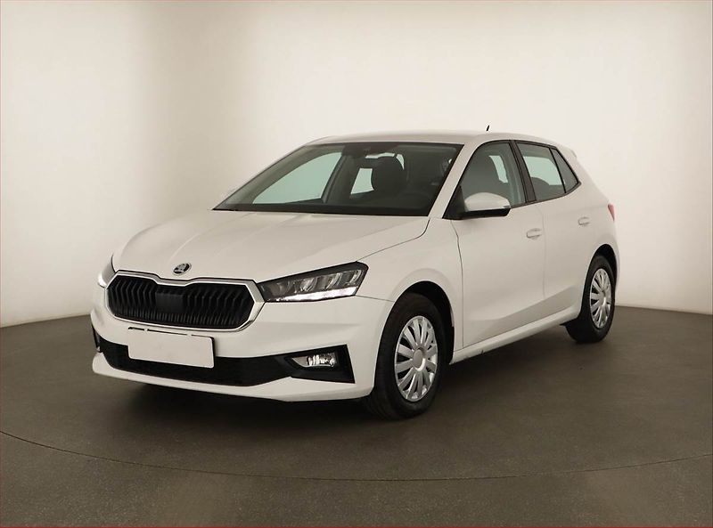 Škoda Fabia (2023) Ambition 1.0 TSI, ČR,1.maj - fotka 2 z 12