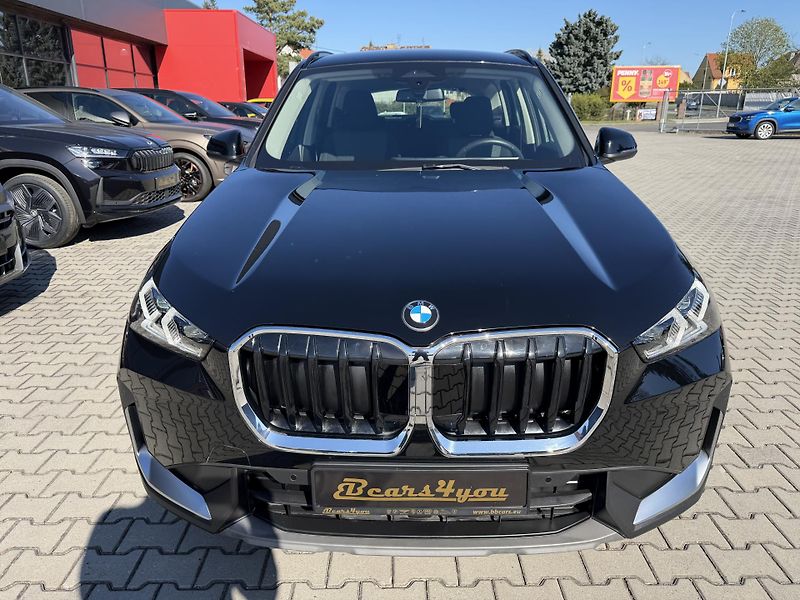 BMW X1 (2024) 18i 100kW LED KAMERA CZ - fotka 15 z 40