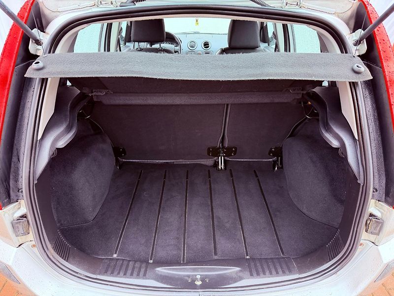 Ford Fusion 1.4, ČR, Klimatizace - fotka 9 z 22