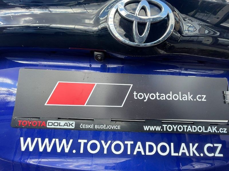 Toyota Yaris 1.5 Hybrid automat 116k Comfor - fotka 14 z 27