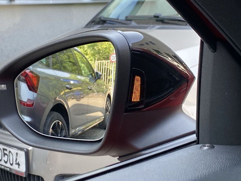 Škoda Superb (2025) Combi 2.0 TDI 4x4 DSG Sportlin - fotka 23 z 40