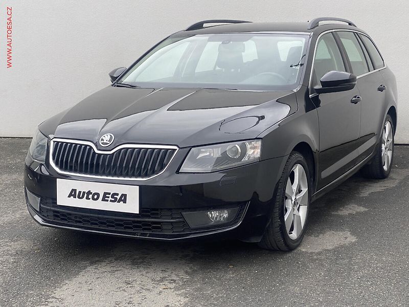 Škoda Octavia (2013) 1.6 TDi, Elegance, xenon - fotka 3 z 17