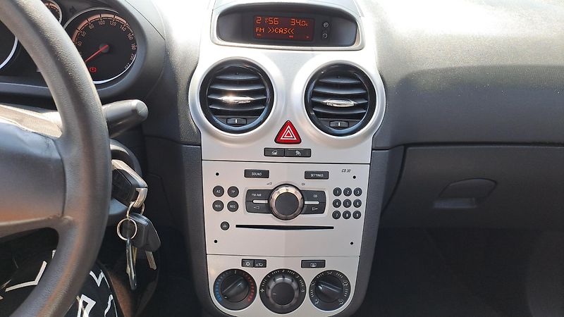Opel Corsa 1.3 CDTI ENJOY Klima - fotka 24 z 25