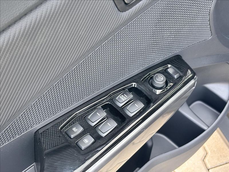 KGM Tivoli 1,5 GDI 120kW 6AT Style - fotka 14 z 28