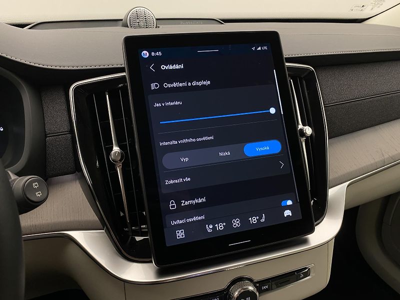Volvo XC90 T8 AWD RECHARGE BRIGHT PLUS 7m - fotka 54 z 68